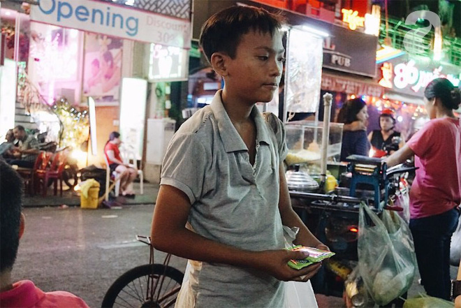 Ký sự Sài Gòn đêm không ngủ: náo nhiệt, hoa lệ nhưng cũng thô ráp muôn vạn kiếp người!  - Ảnh 13.