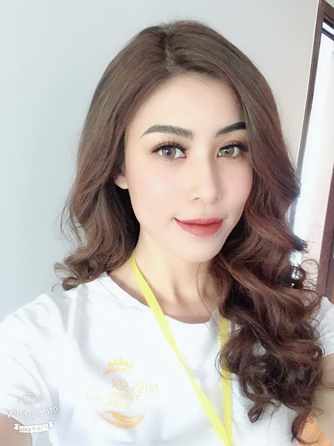 Đọ body nóng bỏng của Tân hoa hậu sinh năm 1999 với 2 Á hậu Biển Việt Nam toàn cầu 2018 - Ảnh 13.
