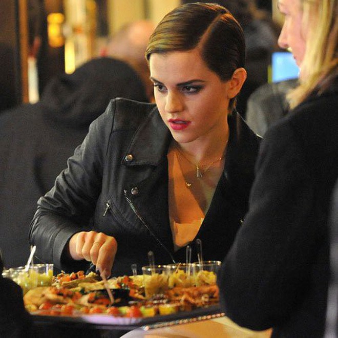 Bí quyết gì đã giúp cô phù thủy Emma Watson luôn giữ được thân hình quyến rũ mà không cần ăn kiêng? - Ảnh 5.