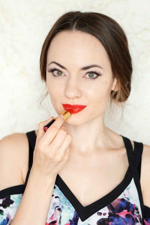 6 cây son đỏ dưới 200k được các beauty editor coi là chân ái nhờ chất lượng vượt trội giá tiền - Ảnh 5. 6 cây son đỏ dưới 200k được các beauty editor coi là chân ái nhờ chất lượng vượt trội giá tiền - Ảnh 5.