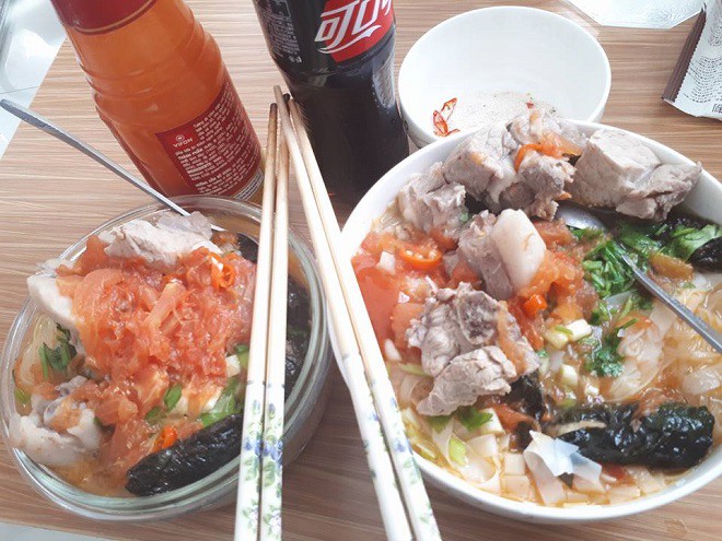 Nấu cho chồng ăn là chuyện xưa rồi, các chị giờ còn thi nhau khoe được chồng nấu cho mâm cơm toàn sơn hào hải vị - Ảnh 8.