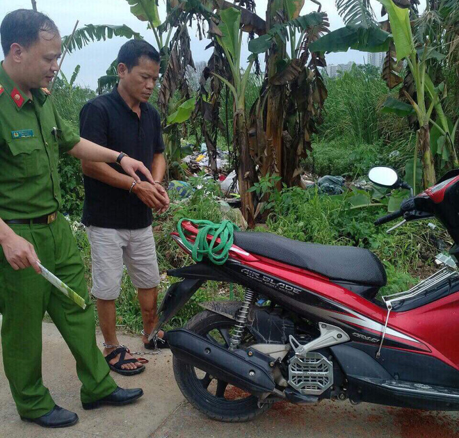 Vụ nam sinh bị sát hại ở Hà Nội: Sau khi gây án, đối tượng thắp hương và xin lỗi nạn nhân - Ảnh 2.