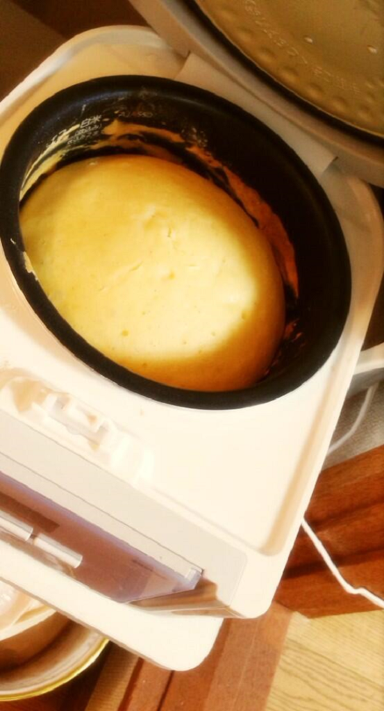 Make cakes without an oven, without a mixer, just mix flour and eggs in this pot and you're done - Photo 4.