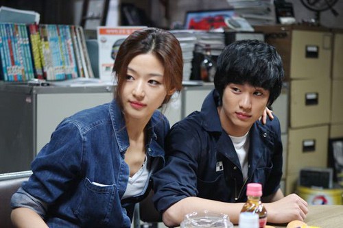 Không chỉ Son Ye Jin - Jung Hae In, đây chính là những cặp chị đẹp - trai trẻ tình như cái bình của màn ảnh Hàn - Ảnh 11.