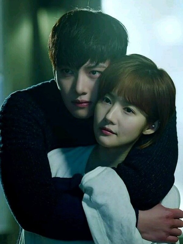 Không chỉ Son Ye Jin - Jung Hae In, đây chính là những cặp chị đẹp - trai trẻ tình như cái bình của màn ảnh Hàn - Ảnh 8.