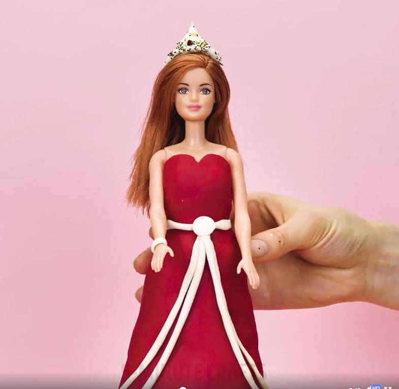 CÁCH MAY VÁY DẠ HỘI LỘNG LẪY CHO BÚP BÊ DF 1/3💖DIY BARBIE QUEEN DRESS FOR  DREAM FAIRY 1/3 | Búp bê, Thời trang, Đầm búp bê