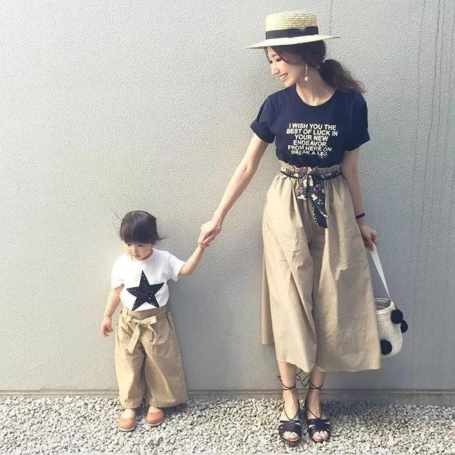 Chỉ đứng chụp ảnh đồ đôi chung với con gái, nữ blogger người Nhật bỗng nổi tiếng khắp mạng xã hội - Ảnh 5.
