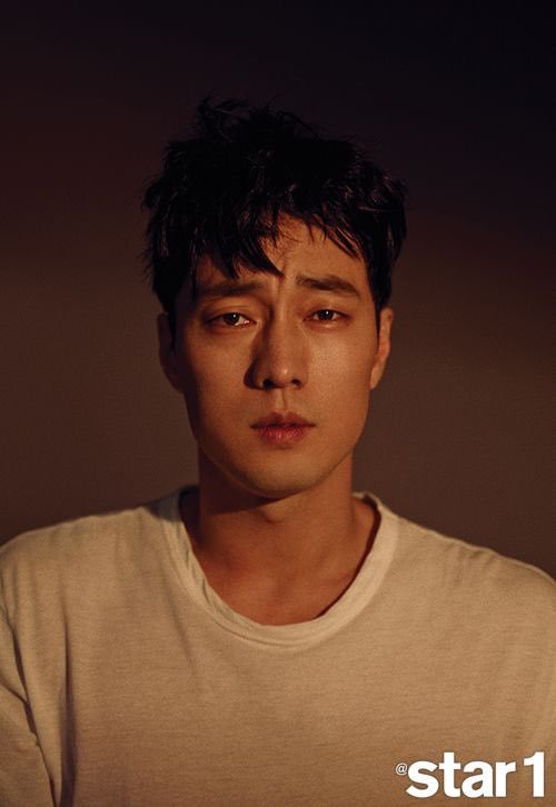 So Ji Sub: Ông hoàng diễn xuất của cả phim truyền hình lẫn thị trường điện ảnh Hàn Quốc - Ảnh 1.