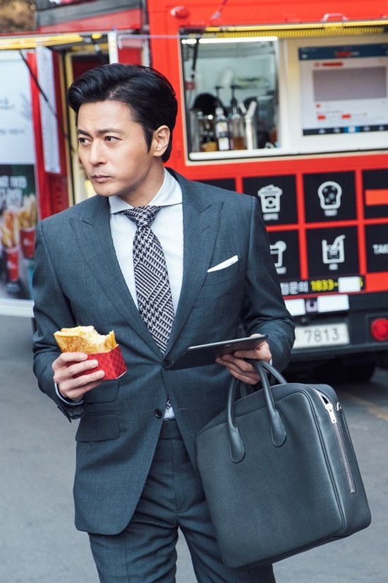 Suits: Hại não người xem, ghi điểm nhờ cặp chú cháu Jang Dong Gun – Park Hyung Sik - Ảnh 6.
