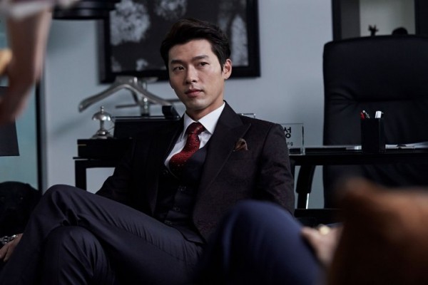 Ơn giời, Hyun Bin đóng phim truyền hình lại rồi: Sẽ là một giám đốc đẹp trai khác khiến chị em mê mệt? - Ảnh 2.