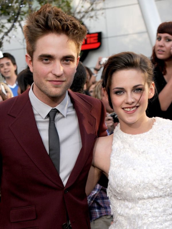 Kristen Stewart và Robert Pattinson lại bí mật gặp gỡ suốt nhiều tuần qua? - Ảnh 1.
