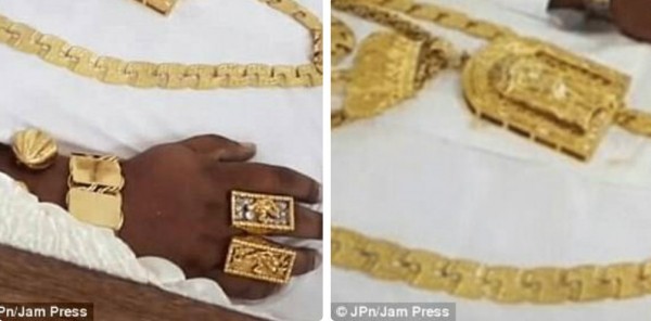 Triệu phú được đeo trang sức 100.000 USD, hỏa táng trong quan tài bằng vàng - Ảnh 2.