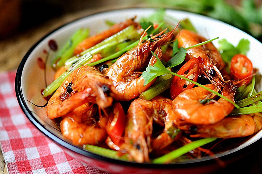 Ngày lạnh làm ngay tôm rim cay đưa cơm cực kỳ