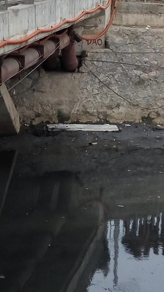 Hà Nội: Phát hiện thi thể dưới gầm cầu trên đường Trường Chinh - Ảnh 1.