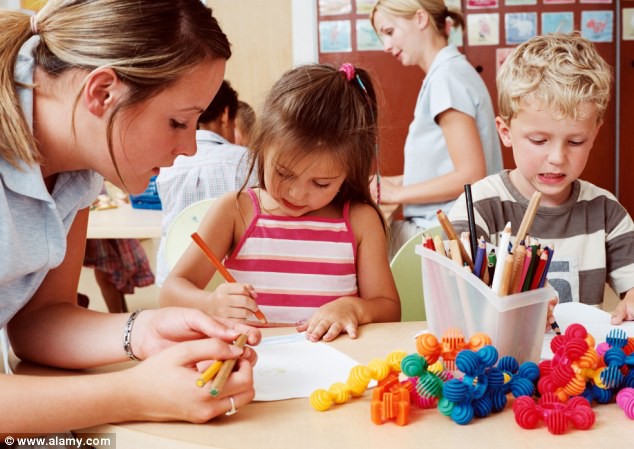 Muốn con luôn khỏe mạnh và hạnh phúc, học 5 cách nuôi dạy con của cha mẹ Thụy Điển - Ảnh 2.