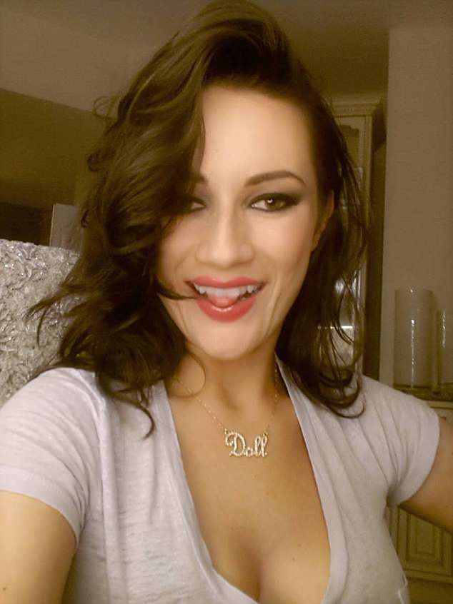 Người phụ nữ gửi 65.000 tin nhắn cho người yêu sau lần hẹn hò đầu tiên và đột nhập vào nhà anh làm chuyện khó tin  - Ảnh 2.