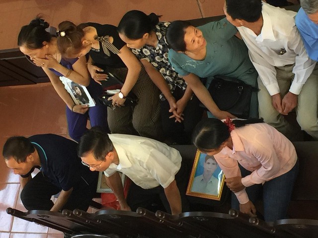 Mở lại phiên xét xử BS Hoàng Công Lương ở BVĐK Hòa Bình: Ông Trương Quý Dương tiếp tục vắng mặt - Ảnh 3.