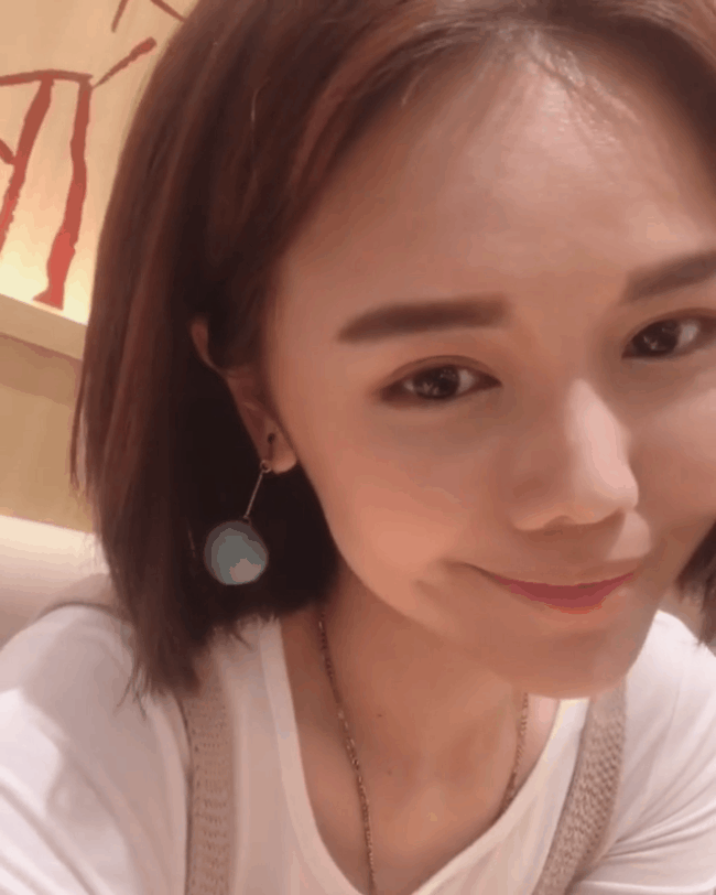 Từng 7 lần dao kéo liên tiếp trong một năm, nhan sắc của bà mẹ 2 con nghiện thẩm mỹ hiện tại trông ra sao - Ảnh 11.