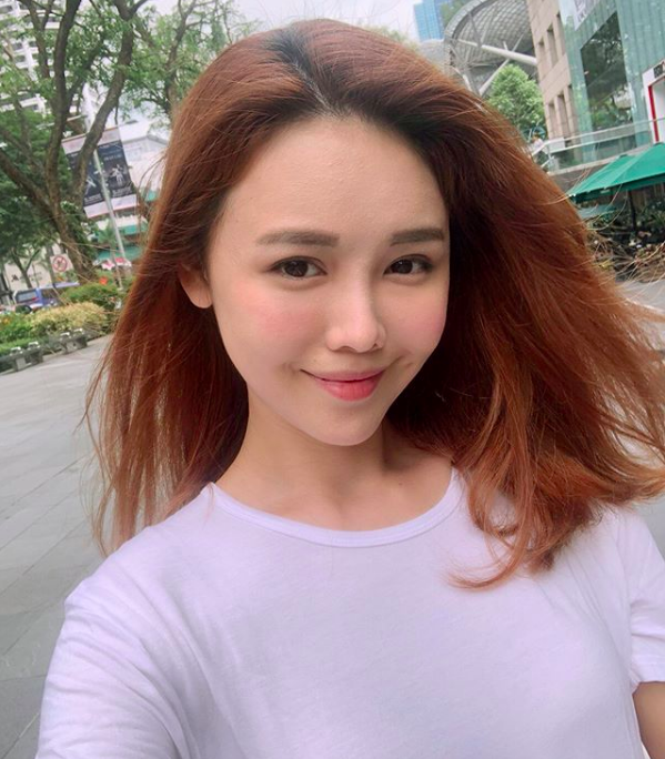 Từng 7 lần dao kéo liên tiếp trong một năm, nhan sắc của bà mẹ 2 con nghiện thẩm mỹ hiện tại trông ra sao - Ảnh 12.