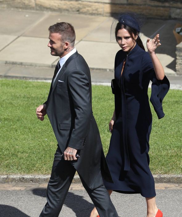 Victoria Beckham kín đáo sang trọng với mạng che mặt, nổi bật nhất dàn khách mời tại đám cưới Hoàng gia - Ảnh 7.