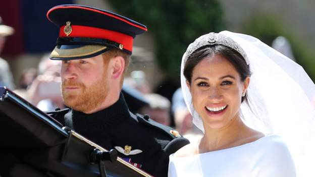Công nương Meghan sẽ phải đánh đổi những điều này sau hôn lễ cổ tích với Hoàng tử Harry - Ảnh 1.