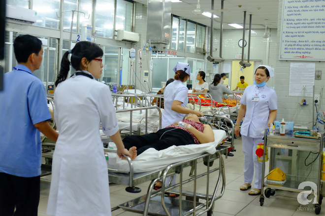TP.HCM: Hơn 1000 người vào bệnh viện Chợ Rẫy cấp cứu trong 4 ngày nghỉ lễ - Ảnh 1.