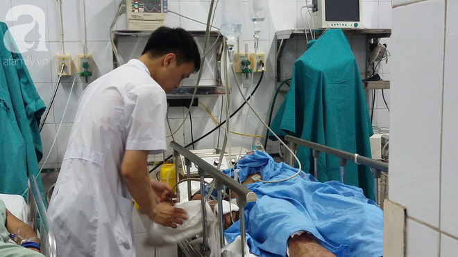 Vụ tai nạn tàu hỏa khiến 2 người chết: Sức khỏe tài xế xe ben tiên lượng nặng - Ảnh 1.