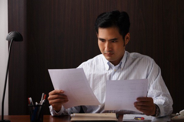 Câu nói đầu tiên của chồng khi vào bệnh viện thăm vợ bị tai nạn khiến tôi quyết định ly hôn - Ảnh 1.