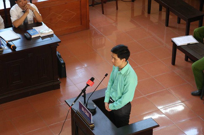 Xét xử BS Lương: Luật sư đề nghị khởi tố hình sự ông Trương Quý Dương, dân đồng loạt vỗ tay ủng hộ - Ảnh 3.