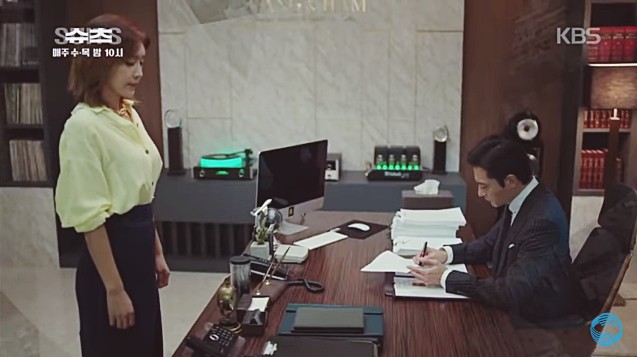 Jang Dong Gun làm hòa với cô thư ký xinh đẹp mà khán giả thấy nhẹ cả lòng - Ảnh 1.