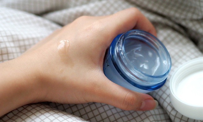 6 loại kem dưỡng cấp ẩm hiệu quả mà không gây bóng nhờn dành cho nàng da dầu hè này - Ảnh 9.