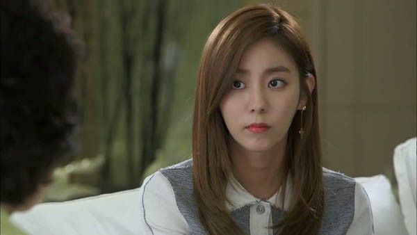 Vô tình phát hiện người yêu sắp cưới vợ, tôi có nên tính kế để giành bố cho con? - Ảnh 1.