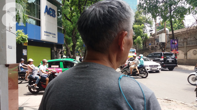 Người phụ nữ siết cổ lái xe ôm để cướp tài sản ở Hà Nội khai gì tại cơ quan công an? - Ảnh 3.