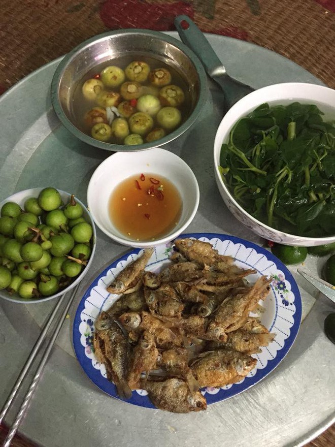 Nấu mâm cơm đủ món mặn, món xào, nàng dâu vẫn bị mẹ chồng chê nhìn chẳng có gì để gắp - Ảnh 5.