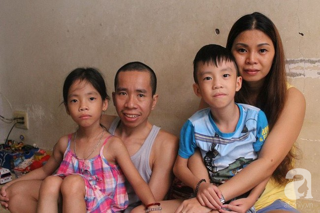 Người anh của cặp song sinh Việt - Đức dẫn vợ con gặp lại người bố tái sinh mình trong ca mổ chấn động thế giới 30 năm trước - Ảnh 3.