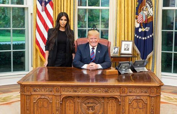 Tổng thống Trump đăng ảnh cuộc gặp cô Kim siêu vòng 3 tại Nhà Trắng - Ảnh 1.