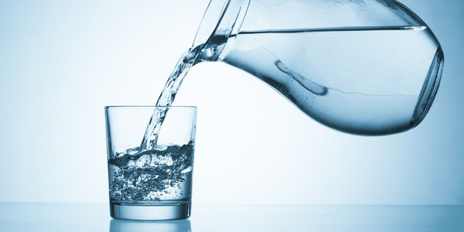  Sự thật chuyện nước lọc chứa cả axit và nitrat gây tổn hại tế bào, giúp ung thư phát triển - Ảnh 2.