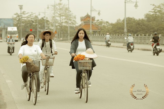 Cũng đi Huế - Đà Nẵng - Hội An mà nhóm bạn này có nguyên một bộ ảnh đẹp và nghệ như poster phim - Ảnh 18.