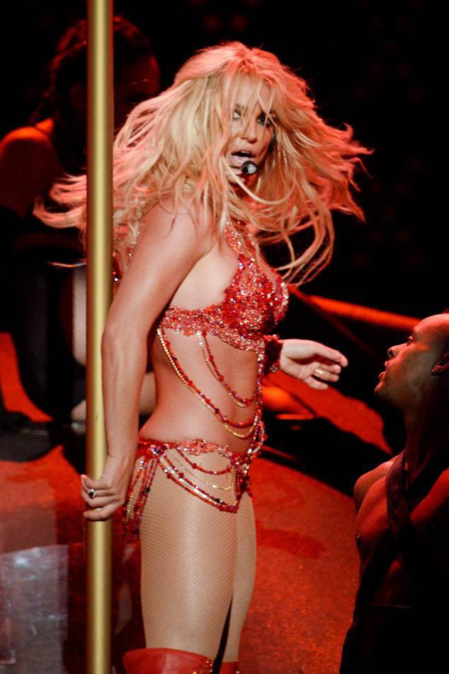 Britney Spears: Cú khủng hoảng tồi tệ nhất lịch sử showbiz và một cuộc đời khác ở tuổi 35 - Ảnh 4.
