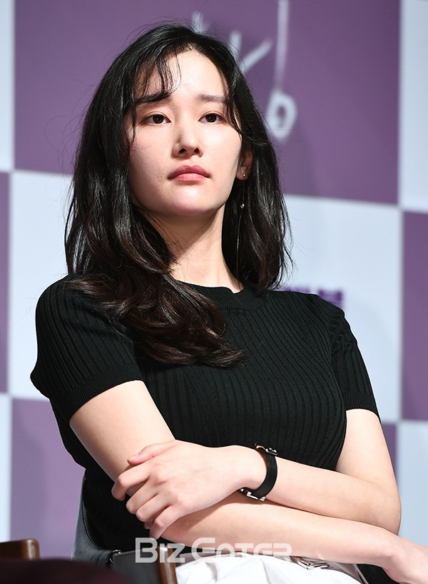 Nàng thơ duy nhất của xứ Hàn tại Cannes 2018: Không quá xinh vẫn gây sốt nhờ mặt siêu lạnh - Ảnh 5.