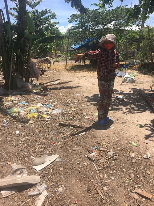 Bố bé trai bị mẹ chôn sống: Lúc nó nói có bầu, lúc nói không có, ai biết đâu mà lần - Ảnh 3. Bố bé trai bị mẹ chôn sống: Lúc nó nói có bầu, lúc nói không có, ai biết đâu mà lần - Ảnh 3.