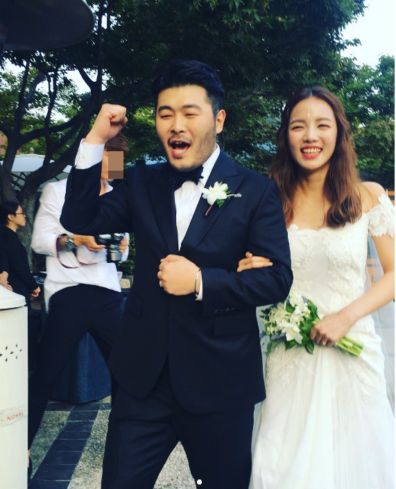 Những đám cưới có dàn khách mời khủng nhất xứ Hàn: Toàn minh tinh, Song Song không đọ được với Jang Dong Gun? - Ảnh 22.