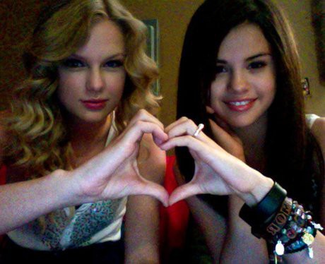 Taylor Swift và Selena Gomez: Tình bạn chân thành suốt 13 năm của hai ngôi sao quyền lực nhất showbiz - Ảnh 1.