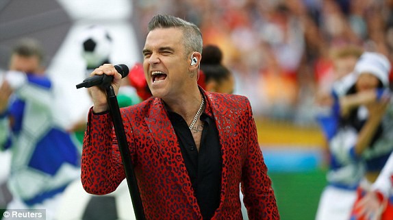 Robbie Williams đốt n&oacute;ng s&acirc;n vận động, khai mạc World Cup 2018 - Ảnh 6.