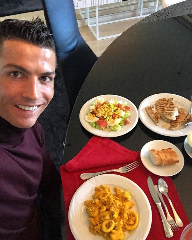 Để có được năng lực làm nên cú hat-trick trong trận đấu với Tây Ban Nha, Ronaldo đã tuân thủ chế độ ăn uống và cách tập luyện này - Ảnh 2.