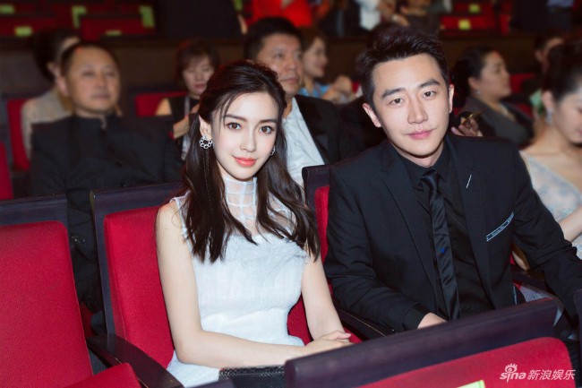 Vừa bị chê gầy giơ xương, Angelababy đã đáp trả bằng màn xuất hiện xinh đẹp lộng lẫy như nữ thần - Ảnh 1. Vừa bị chê gầy giơ xương, Angelababy đã đáp trả bằng màn xuất hiện xinh đẹp lộng lẫy như nữ thần - Ảnh 1.