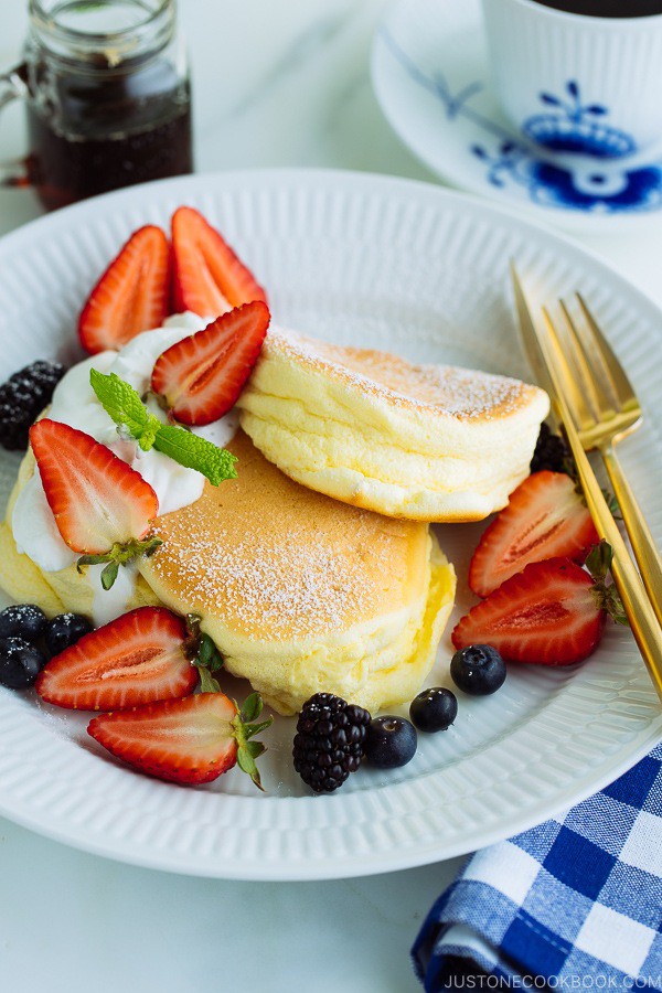 Công thức làm bánh pancake kiểu Nhật mềm xốp ngon hơn hẳn kiểu truyền thống - Ảnh 8.
