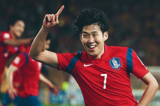 Son Heung-min: Chàng cầu thủ Hàn Quốc siêu dễ thương với đôi mắt một mí cùng nụ cười tươi như nắng chiều - Ảnh 3.