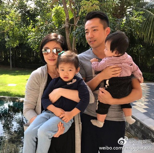 Báo tin hỉ “từ trên trời rơi xuống”, các “cặp đôi vàng” này của làng giải trí châu Á từng khiến truyền thông và công chúng đồng loạt điêu đứng - Ảnh 8. Báo tin hỉ “từ trên trời rơi xuống”, các “cặp đôi vàng” này của làng giải trí châu Á từng khiến truyền thông và công chúng đồng loạt điêu đứng - Ảnh 8.