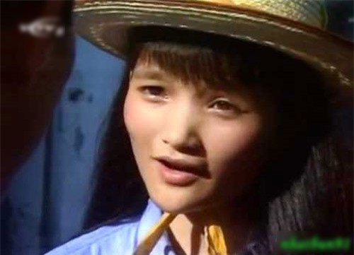 Hình ảnh dàn diễn viên phim “12A và 4H” ngày ấy – bây giờ: Thầy Minh giản dị, cô bí thư Hạ trẻ trung bất ngờ - Ảnh 15.